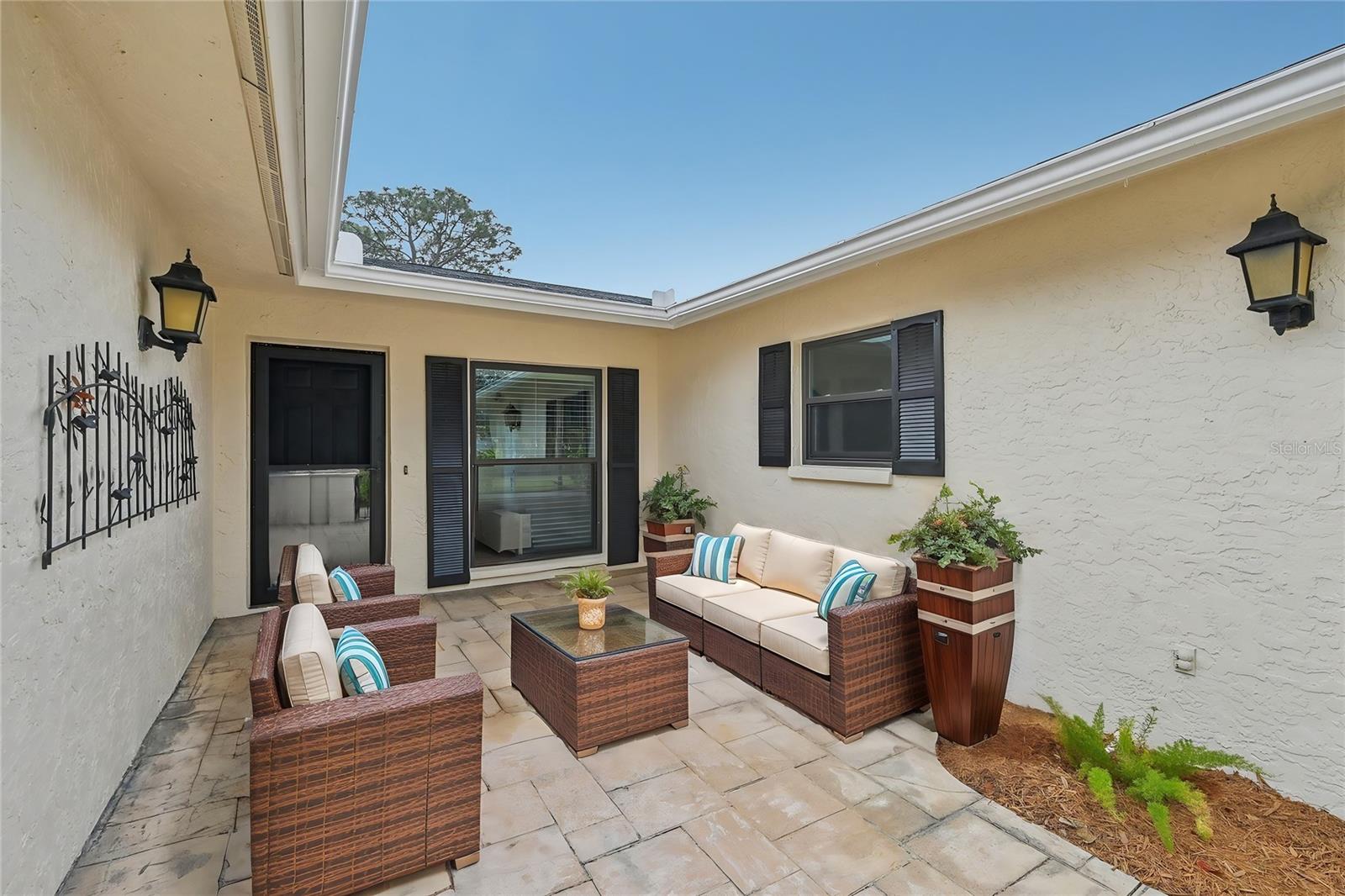 7157 FAIRWAY BEND CIRCLE