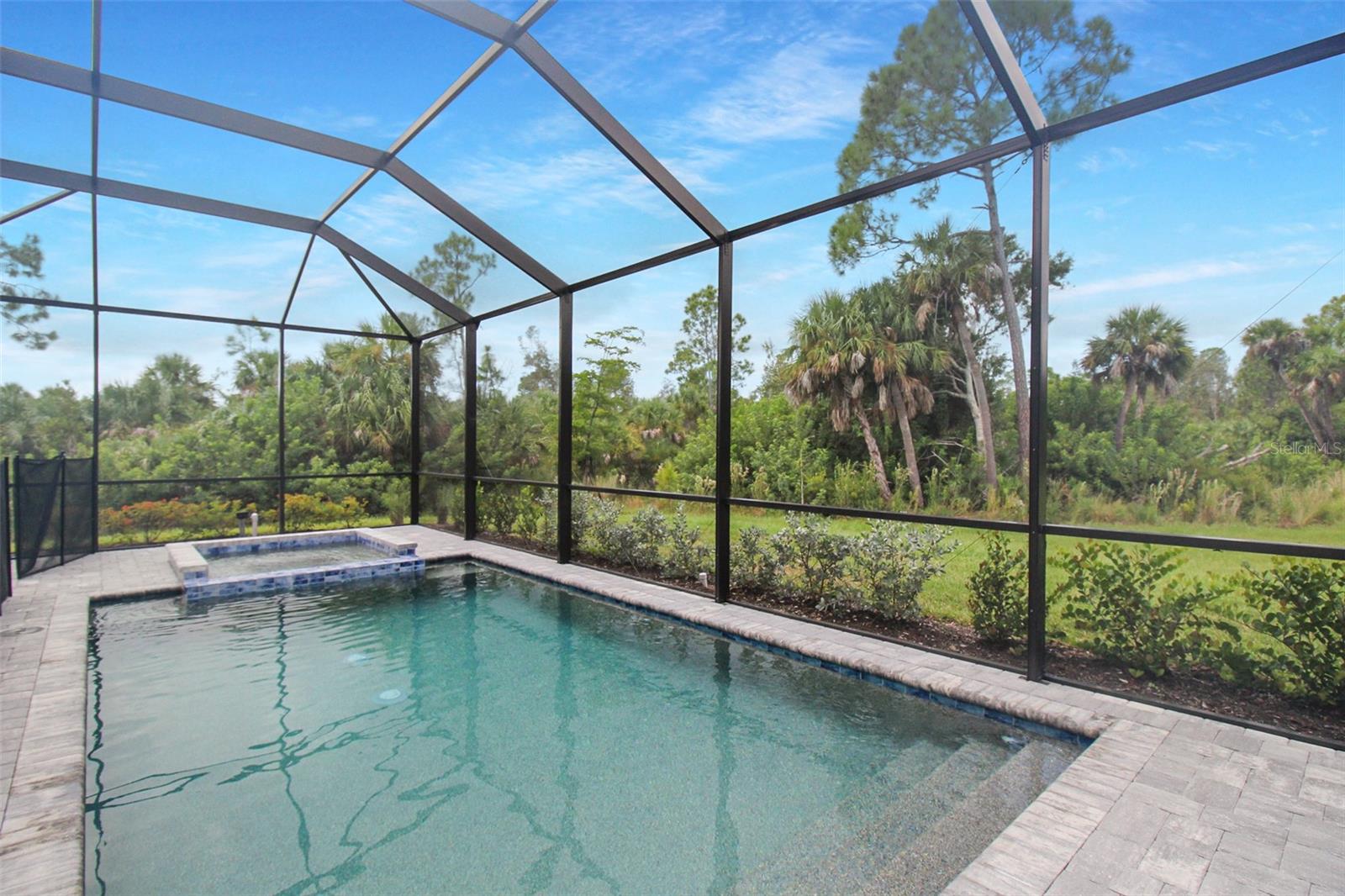 WELLEN PK GOLF & COUNTRY CLUB - Residential Lease