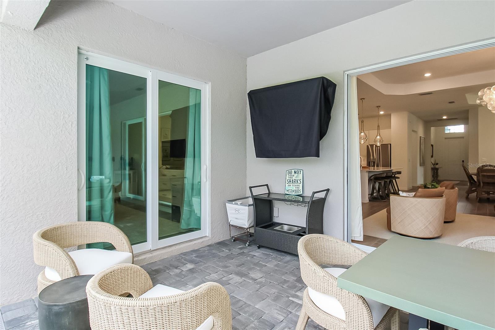 WELLEN PK GOLF & COUNTRY CLUB - Residential Lease