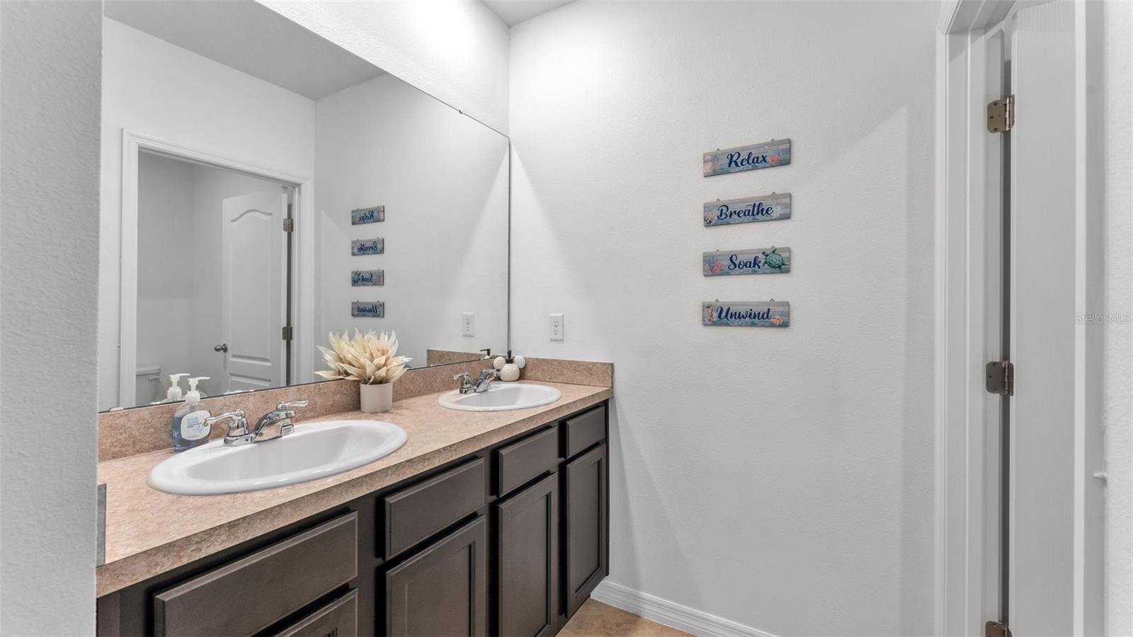 EDEN HILLS - Residential