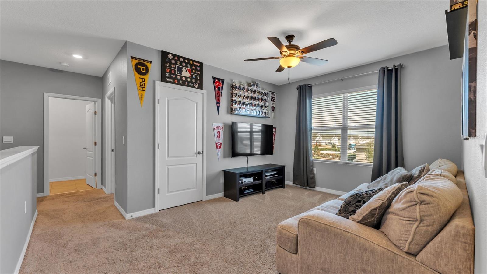 EDEN HILLS - Residential