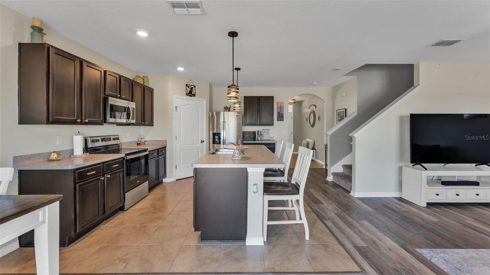 EDEN HILLS - Residential