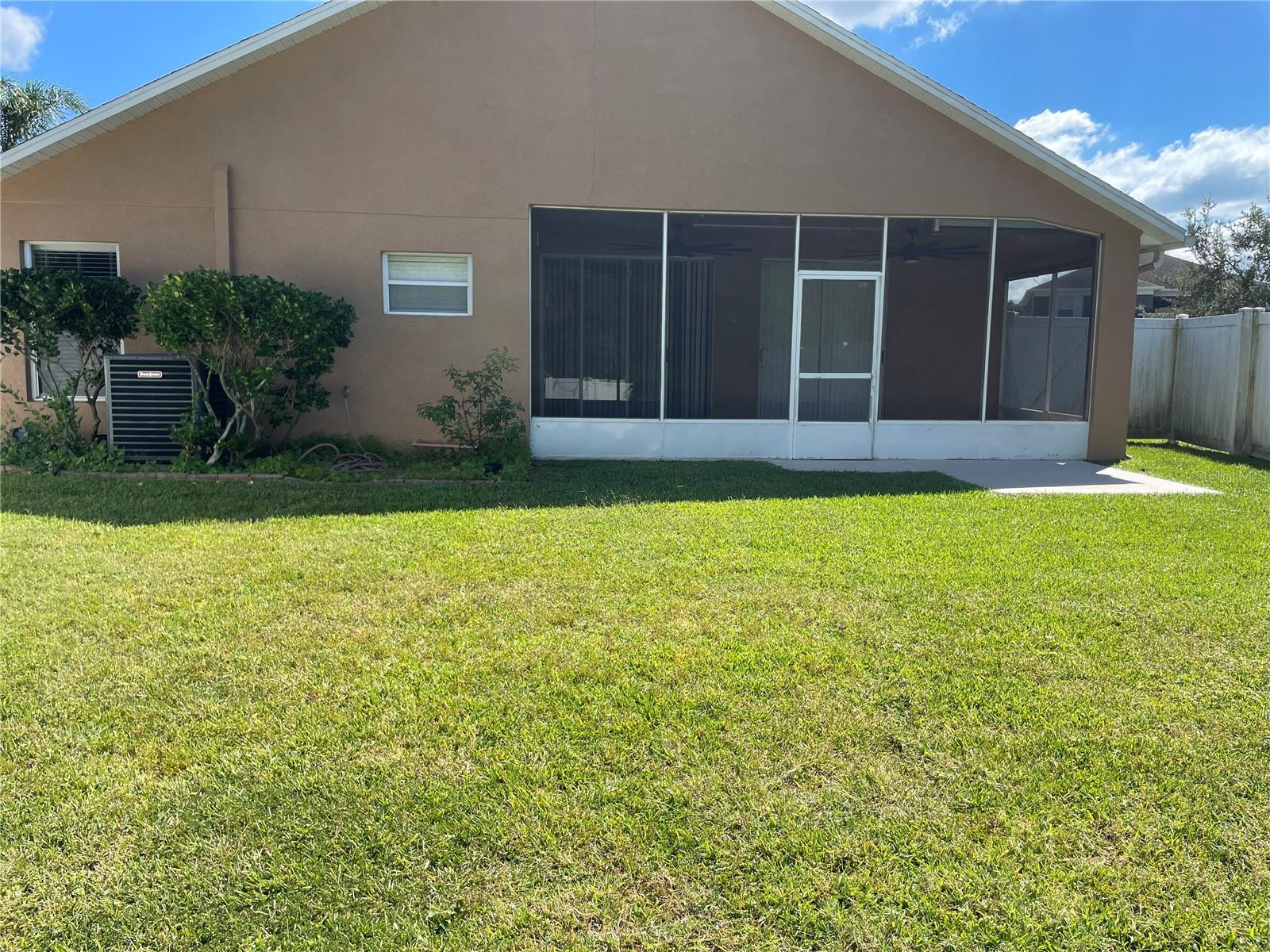 CONCORD STATION PH 04 UNITS A & B - Residential Lease