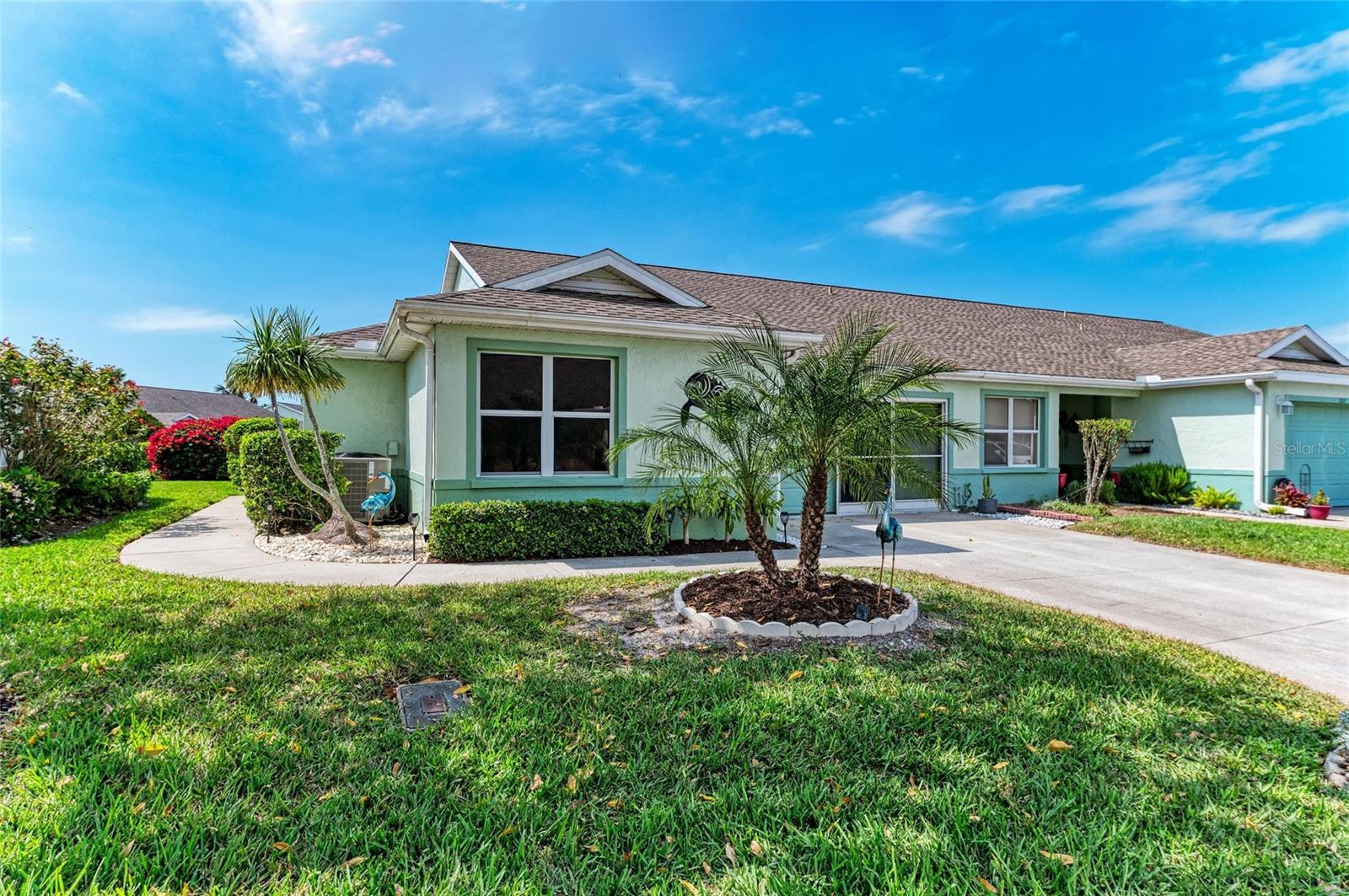 3009 LIVE OAK LANE #33