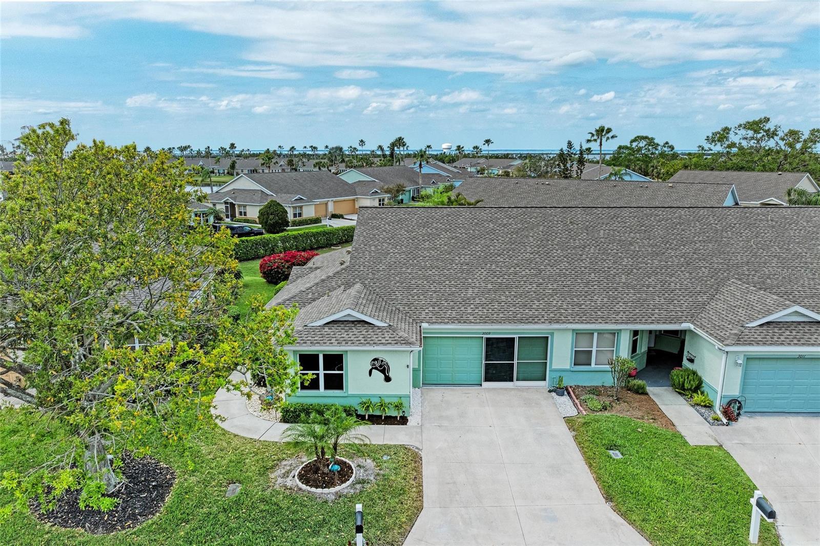 3009 LIVE OAK LANE #33