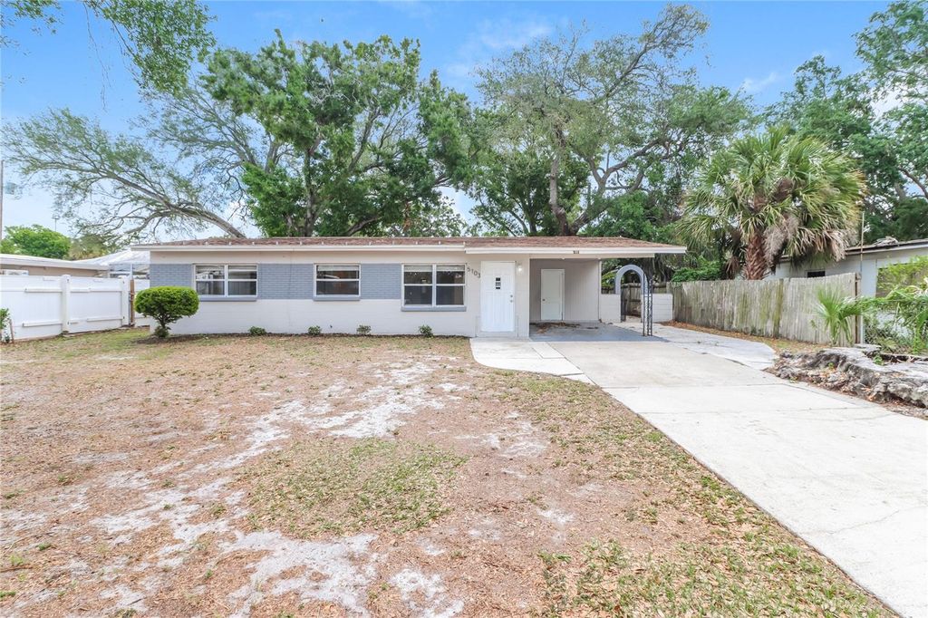 Photo of 5103 Murray Hill Drive, Tampa, FL 33615 (MLS # TB8496428)