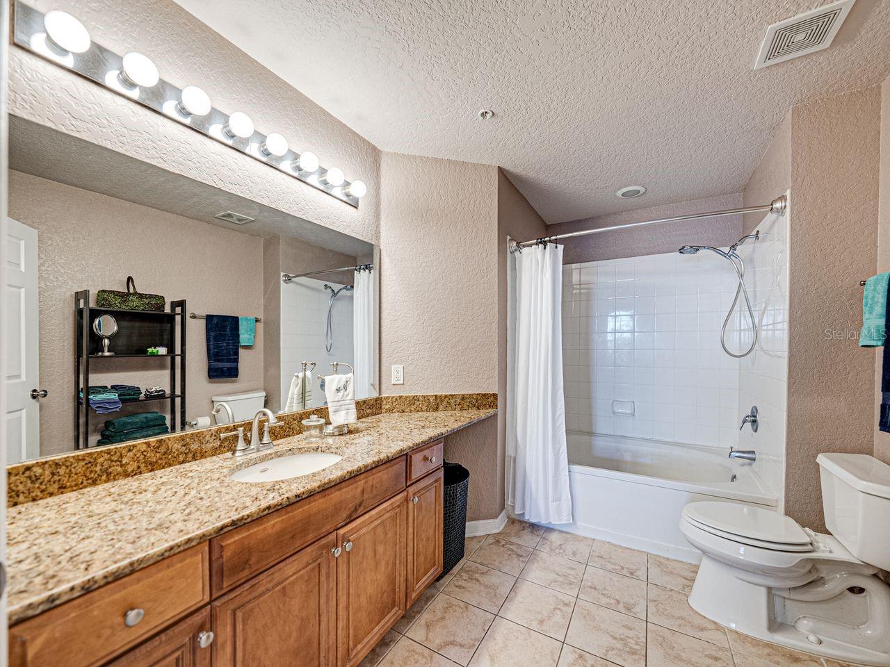 PARKCREST HARBOUR ISLAND CONDO - Residential