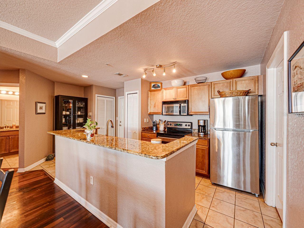 PARKCREST HARBOUR ISLAND CONDO - Residential