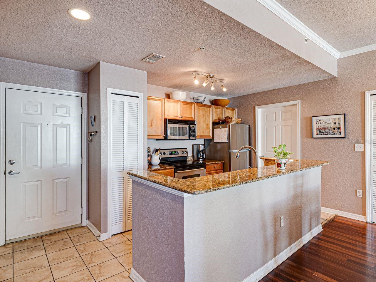 PARKCREST HARBOUR ISLAND CONDO - Residential