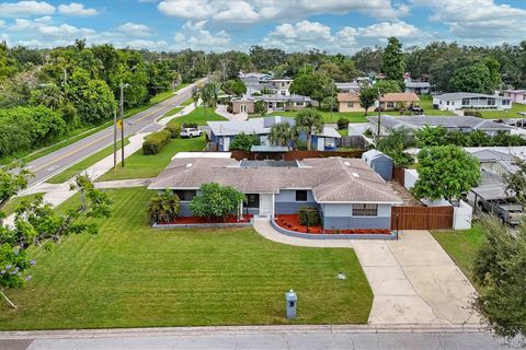 1995 DEBORAH AVENUE LARGO FL 33770