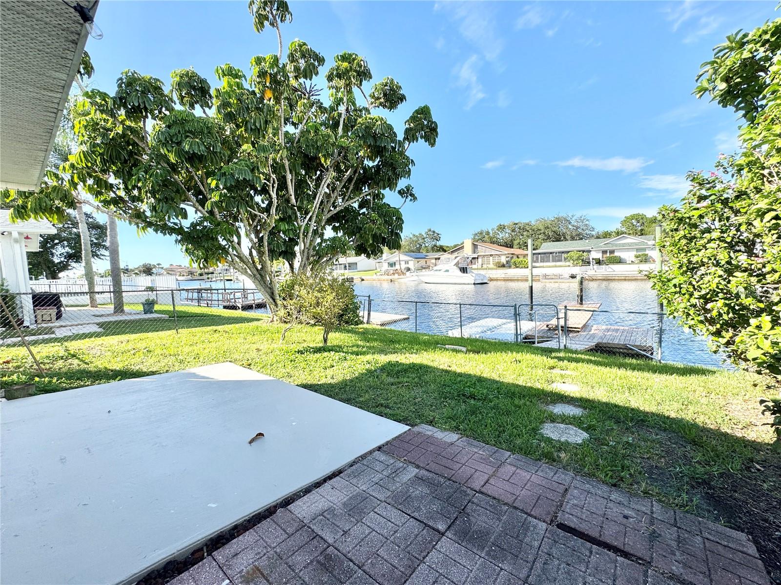 FLOR A MAR - Residential Lease