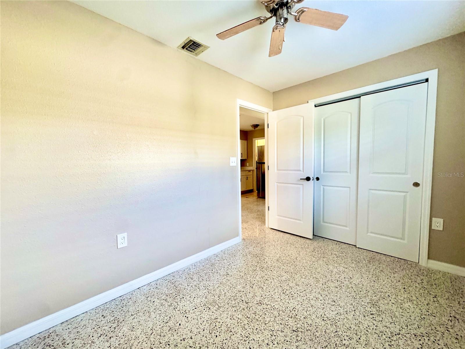 FLOR A MAR - Residential Lease