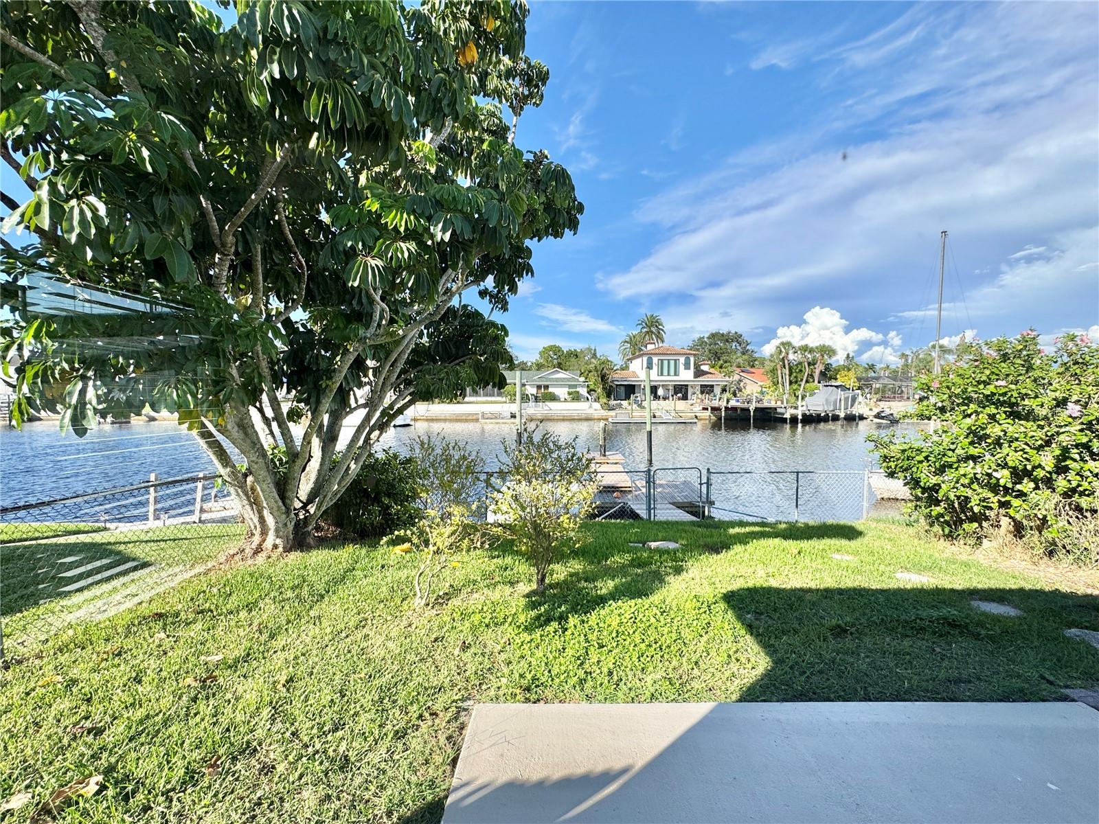 FLOR A MAR - Residential Lease