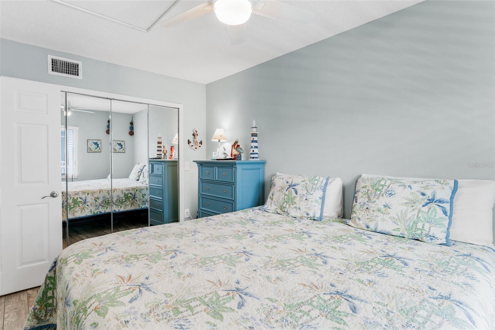 SAND DOLLAR CONDO - Residential