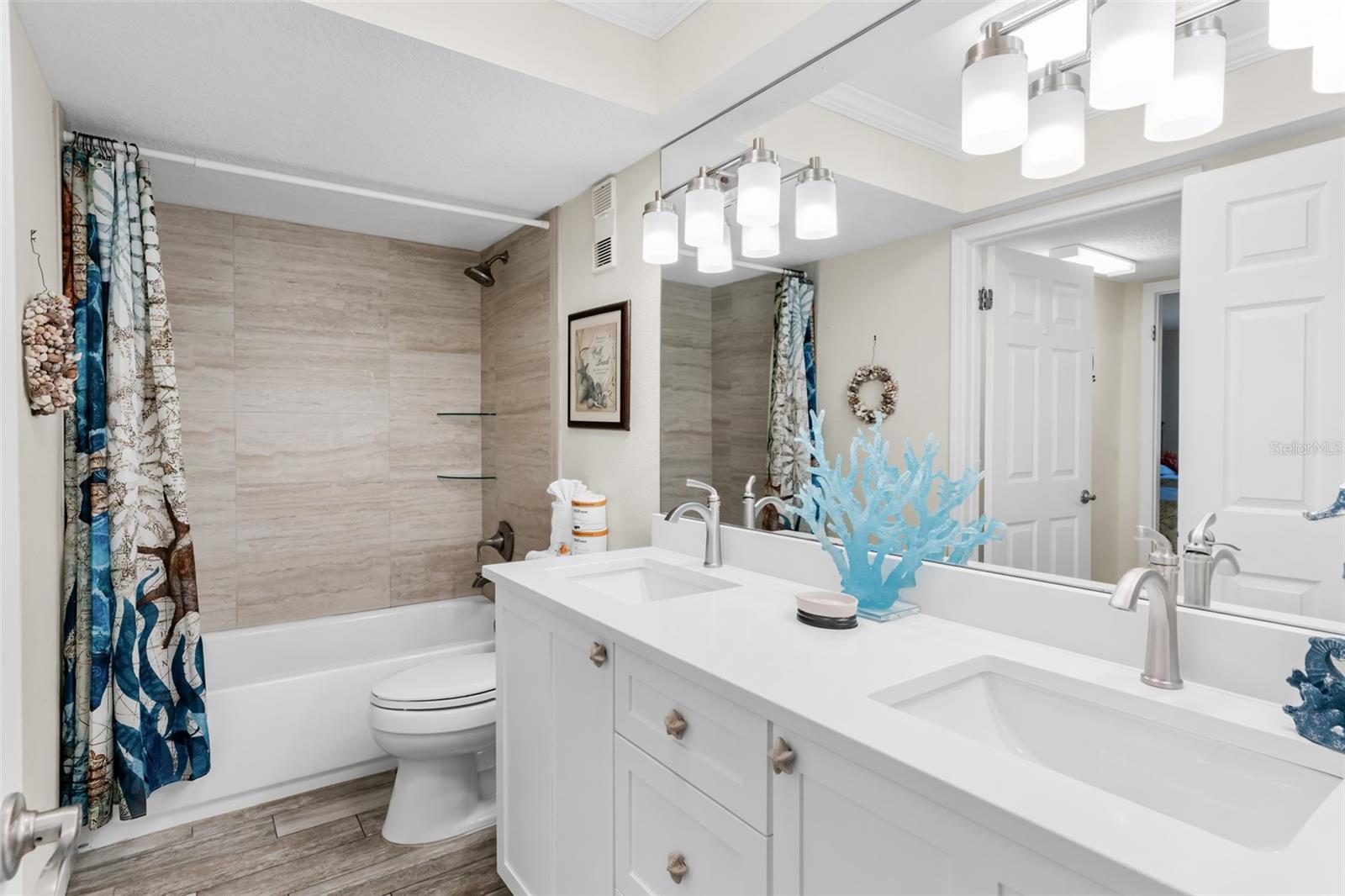 SAND DOLLAR CONDO - Residential