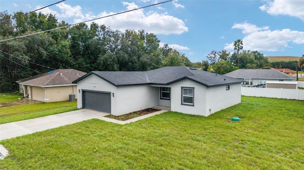 Photo of 24 Dogwood Trail, Ocala, FL 34472 (MLS # OM711448)