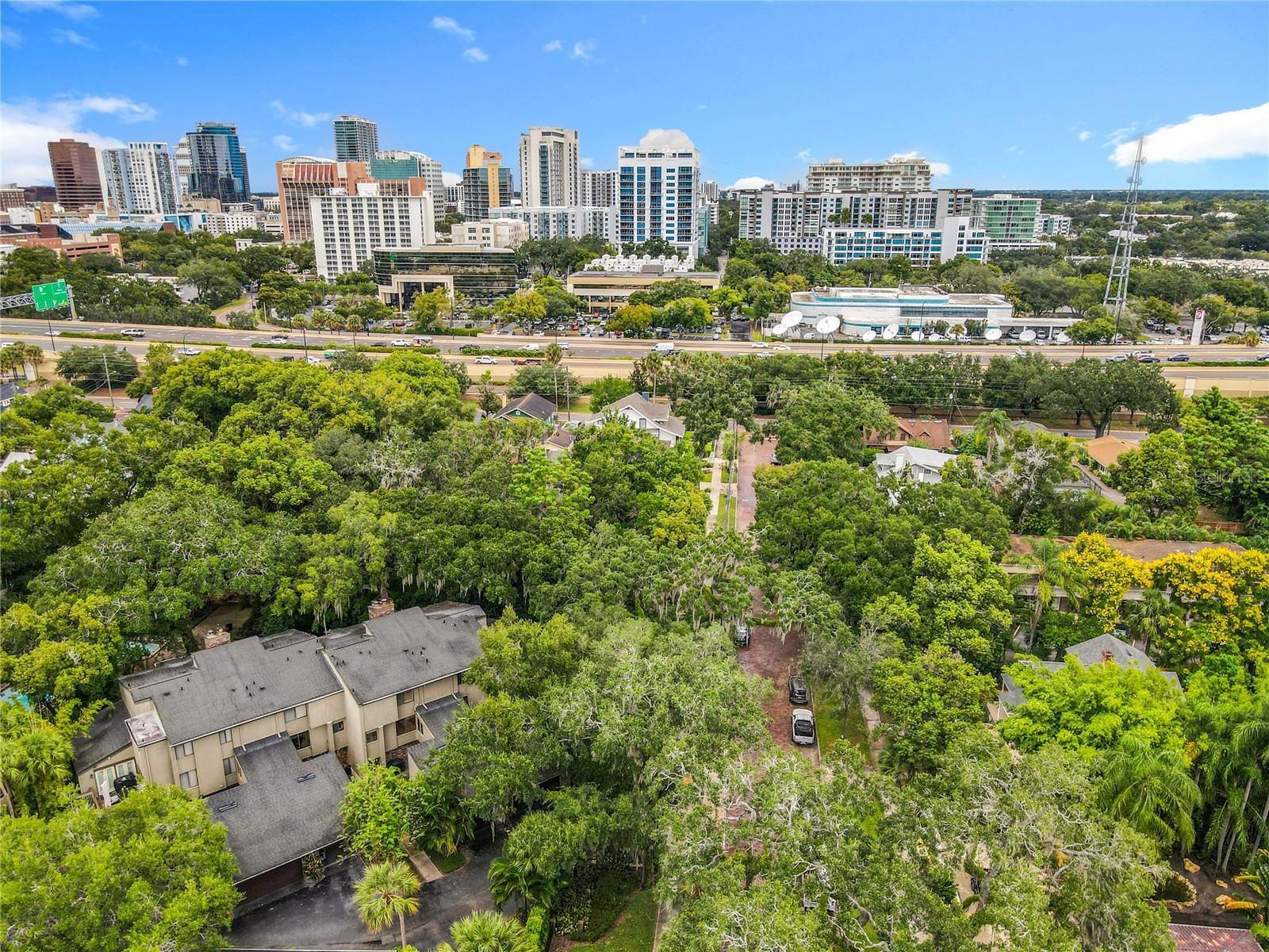 CHEROKEE PLACE CONDO PH 01 - Residential