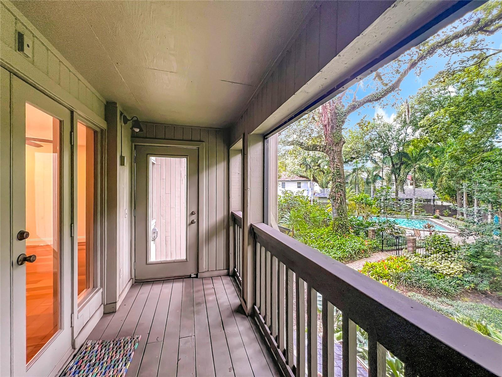 CHEROKEE PLACE CONDO PH 01 - Residential