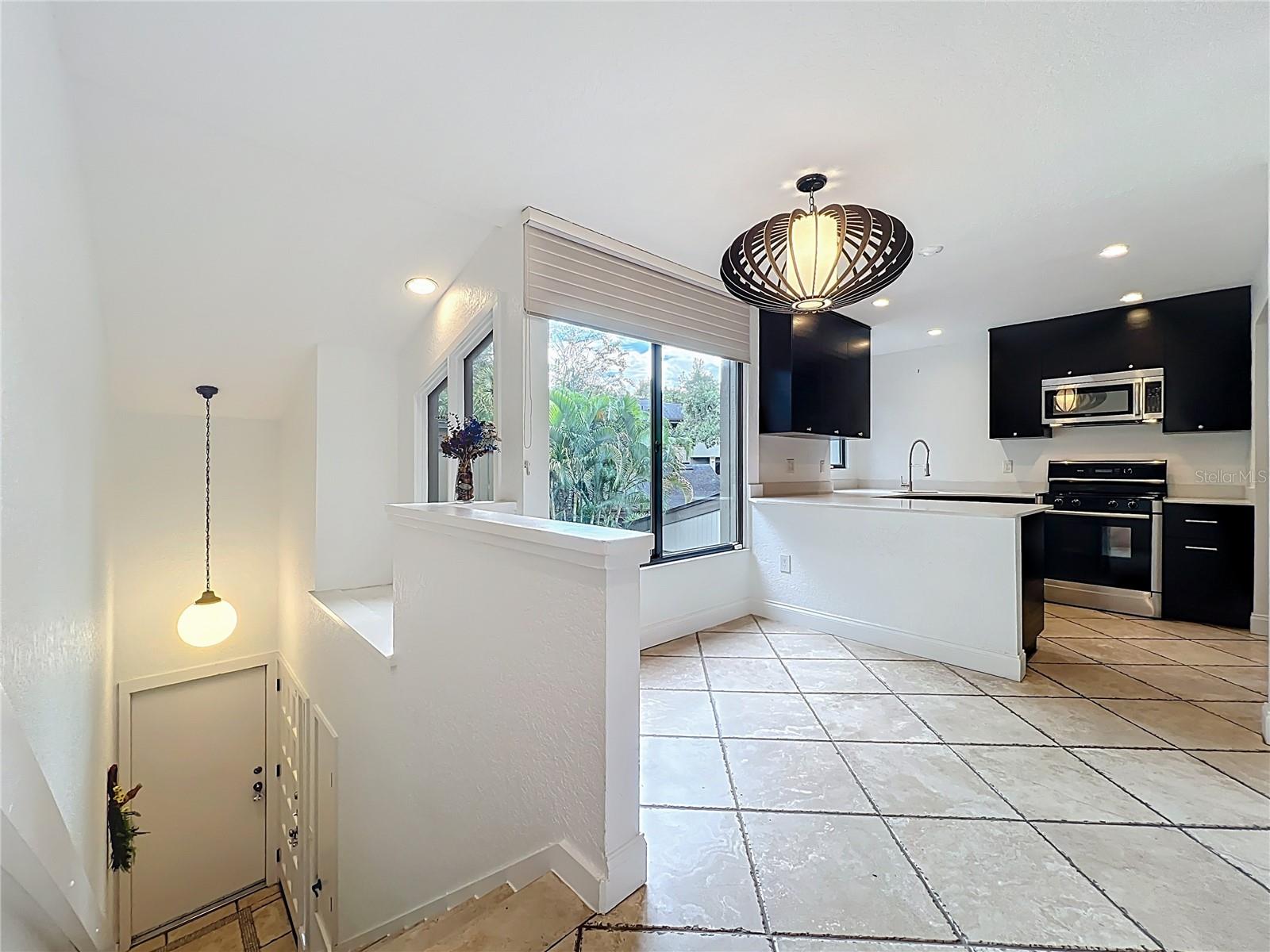 CHEROKEE PLACE CONDO PH 01 - Residential