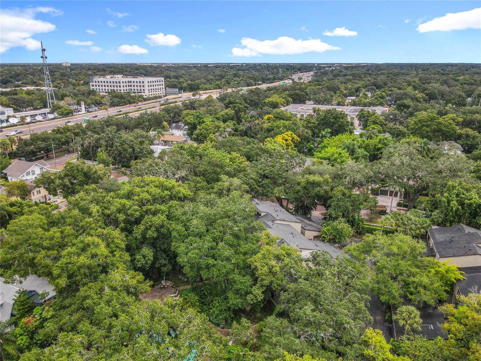 CHEROKEE PLACE CONDO PH 01 - Residential