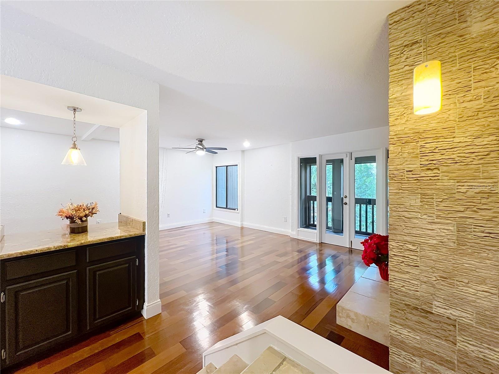 CHEROKEE PLACE CONDO PH 01 - Residential