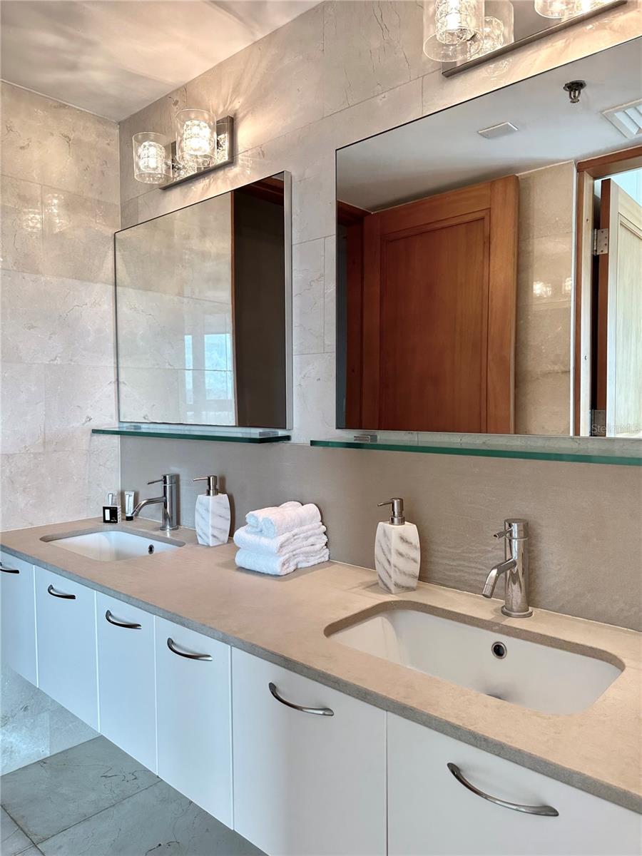 CARIBE PLAZA - Residential