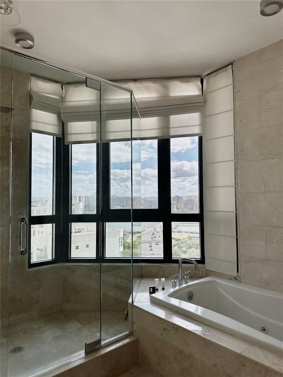 CARIBE PLAZA - Residential