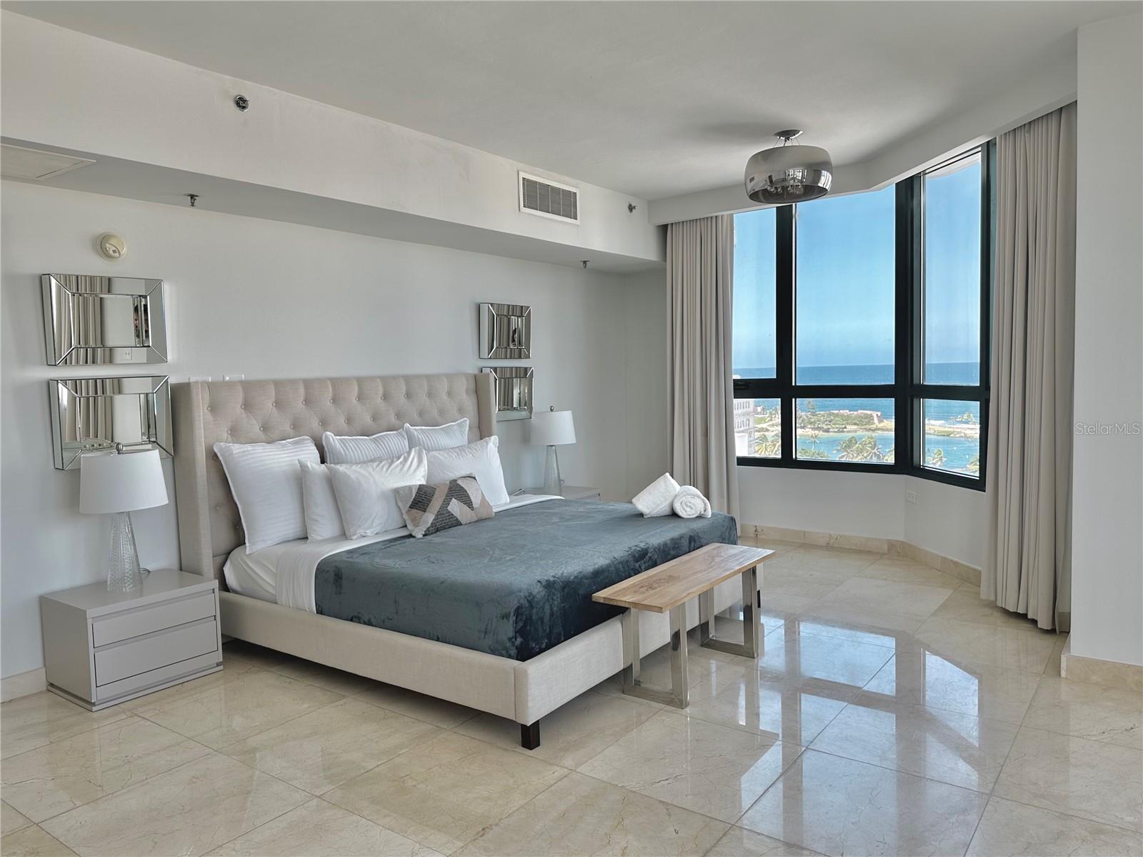 CARIBE PLAZA - Residential