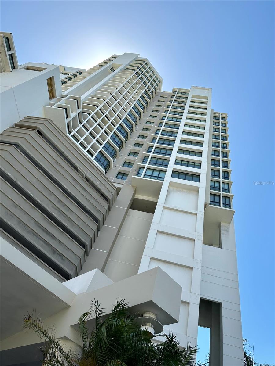 35 Av. LUIS MUÑOZ RIVERA 1202
