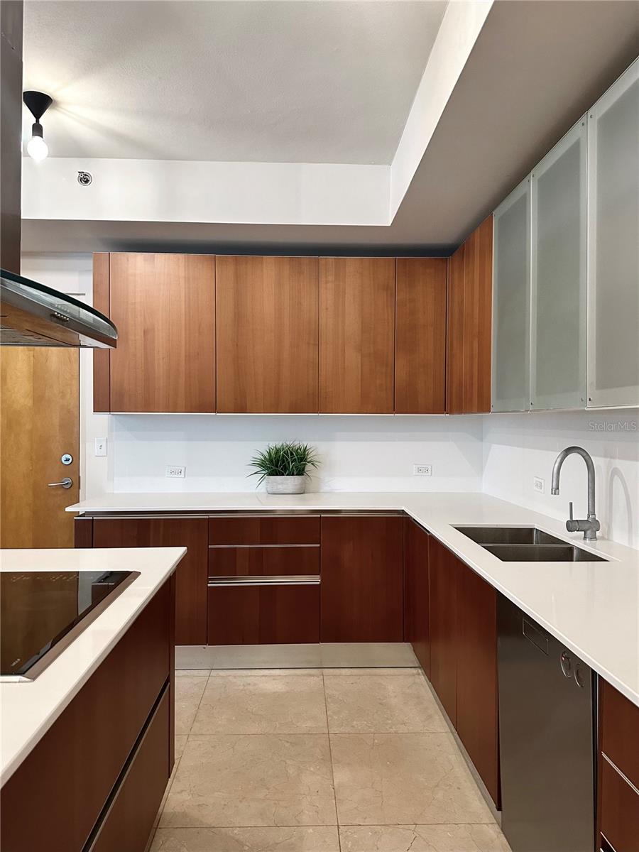 CARIBE PLAZA - Residential