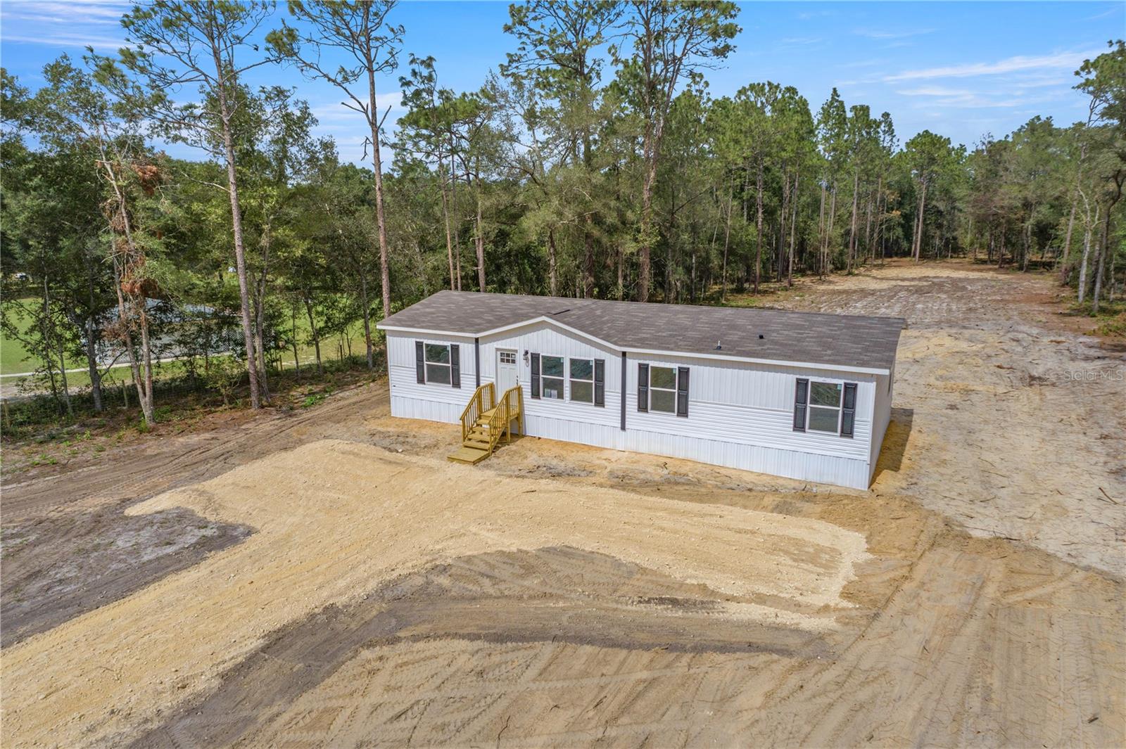 LAKE TROPICANA RANCHETTES - Residential