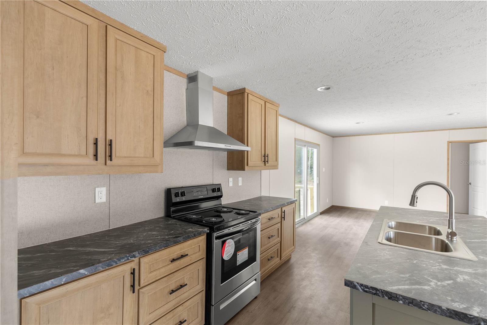 LAKE TROPICANA RANCHETTES - Residential