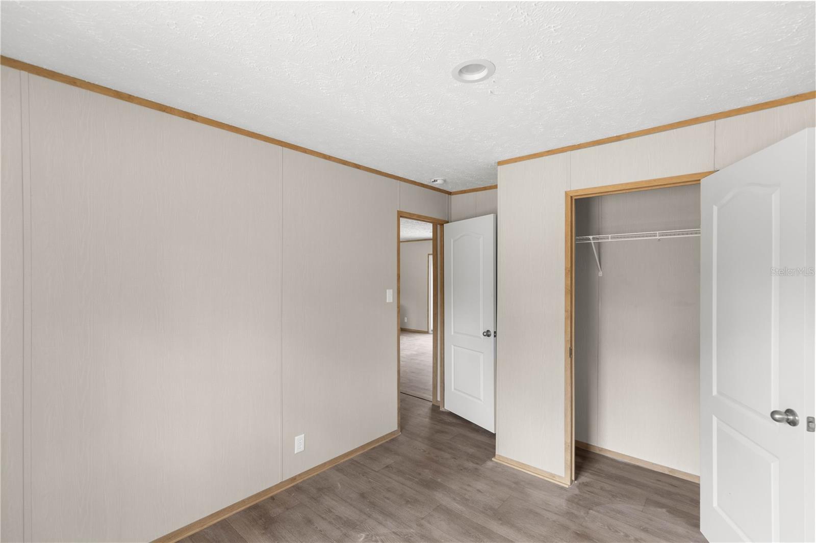 LAKE TROPICANA RANCHETTES - Residential