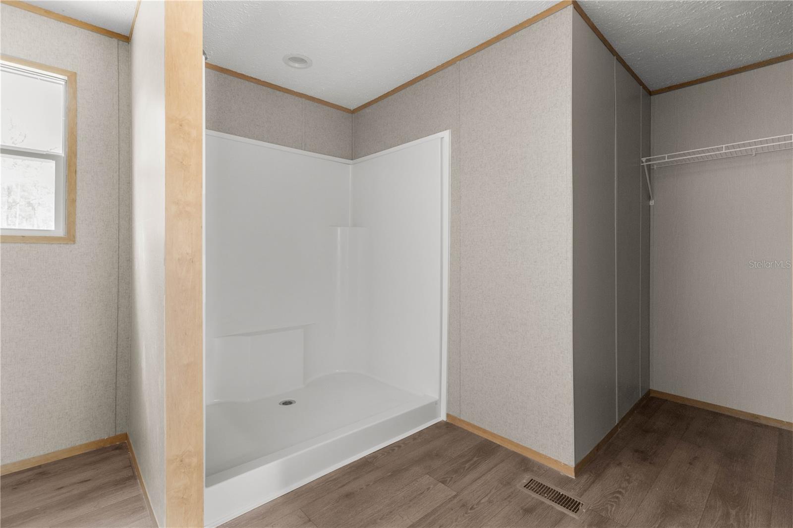 LAKE TROPICANA RANCHETTES - Residential