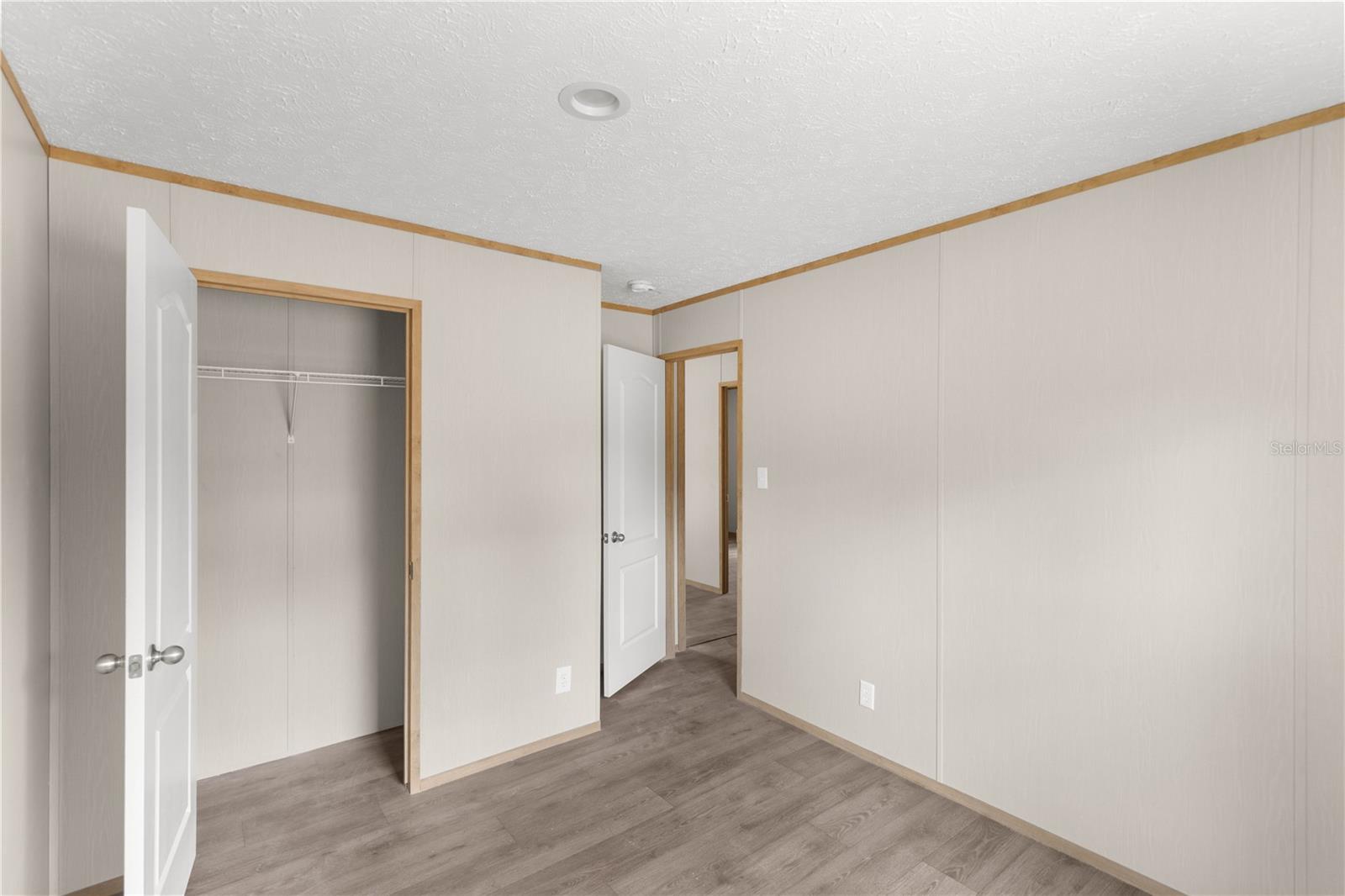 LAKE TROPICANA RANCHETTES - Residential