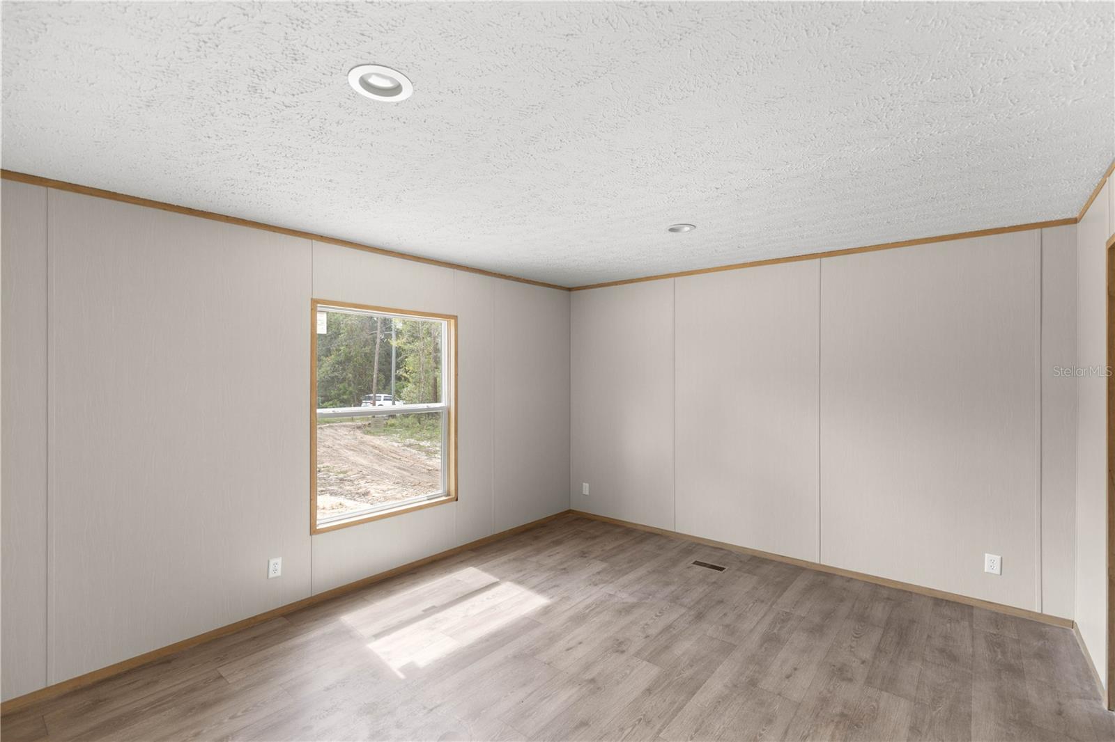 LAKE TROPICANA RANCHETTES - Residential