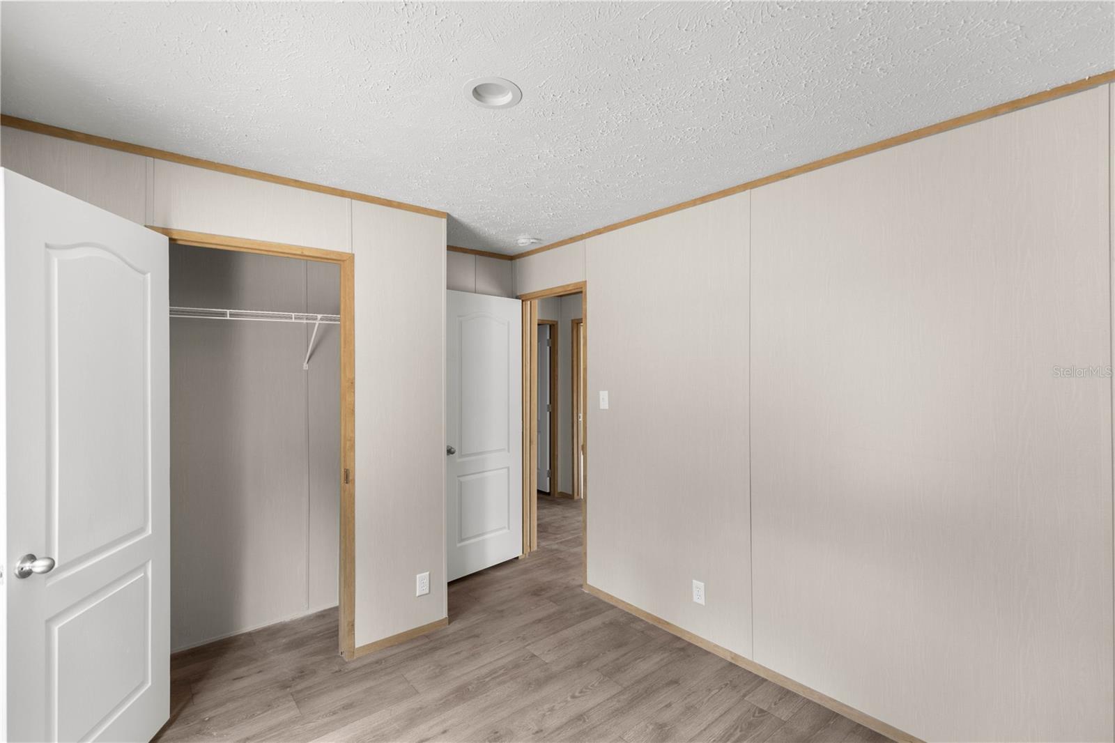 LAKE TROPICANA RANCHETTES - Residential