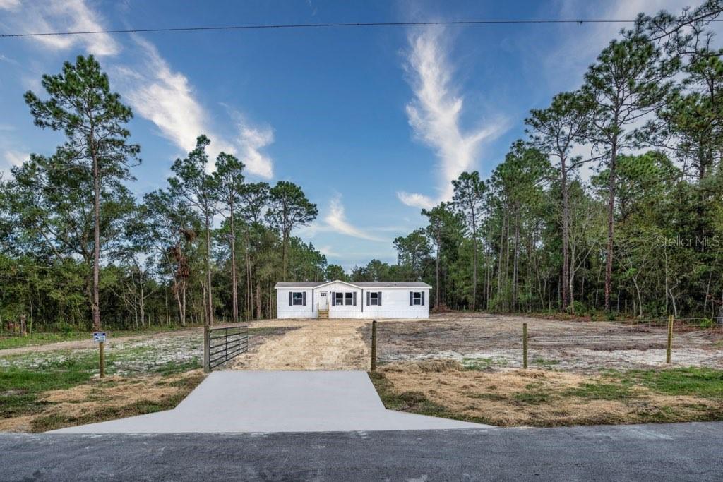 LAKE TROPICANA RANCHETTES - Residential