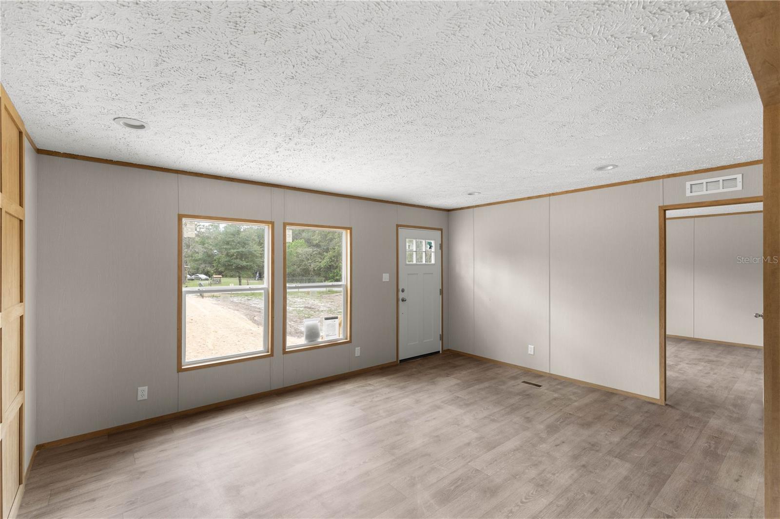 LAKE TROPICANA RANCHETTES - Residential