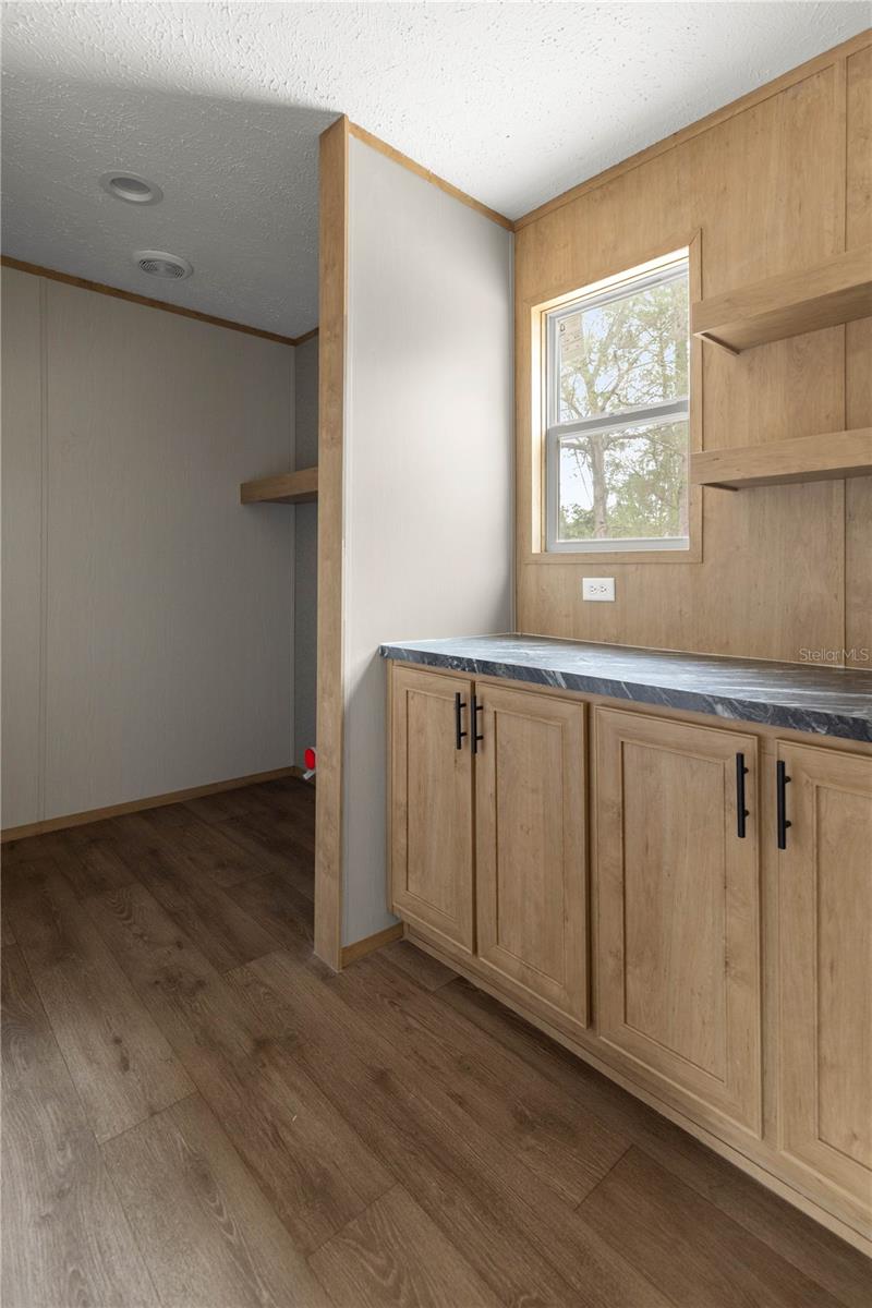 LAKE TROPICANA RANCHETTES - Residential