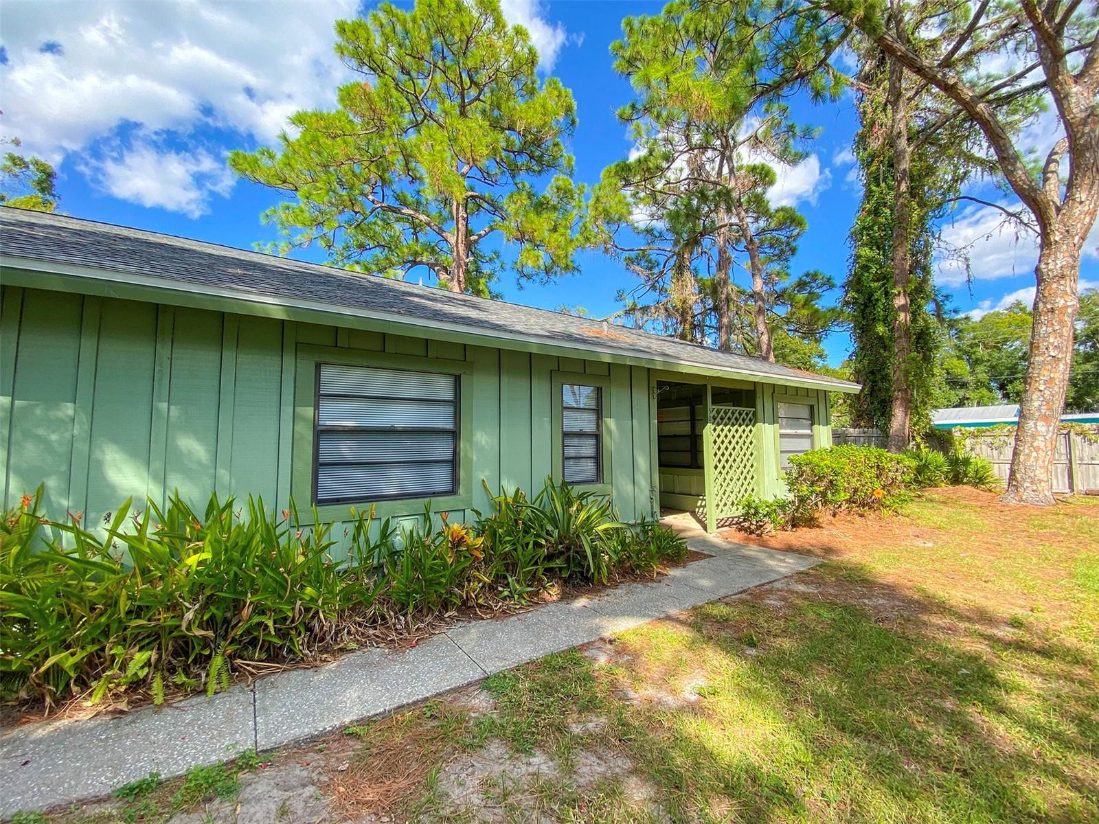 Beautiful two bedroom, two bath end unit villa. Newly remodeled kitchen with new cabinets and Quartz Countertops, Eat-in kitchen and large living room/dining room combination with vaulted ceiling. Large walk-in closet in master bedroom, plenty of storage closets and full size laundry room with full size washer and dryer for your convenience. Enjoy the community pool or walk the beautiful quaint neighborhood. One covered parking space is available for your use as well as ample uncovered spaces for your guests. Quick and easy access to Sarasota Airport, Rte 41 and University Parkway, the UTC Mall and downtown Sarasota, an abundance of eateries to choose from. Ringling Museum and the Van Wezel are just down the road. Unit is available immediately.