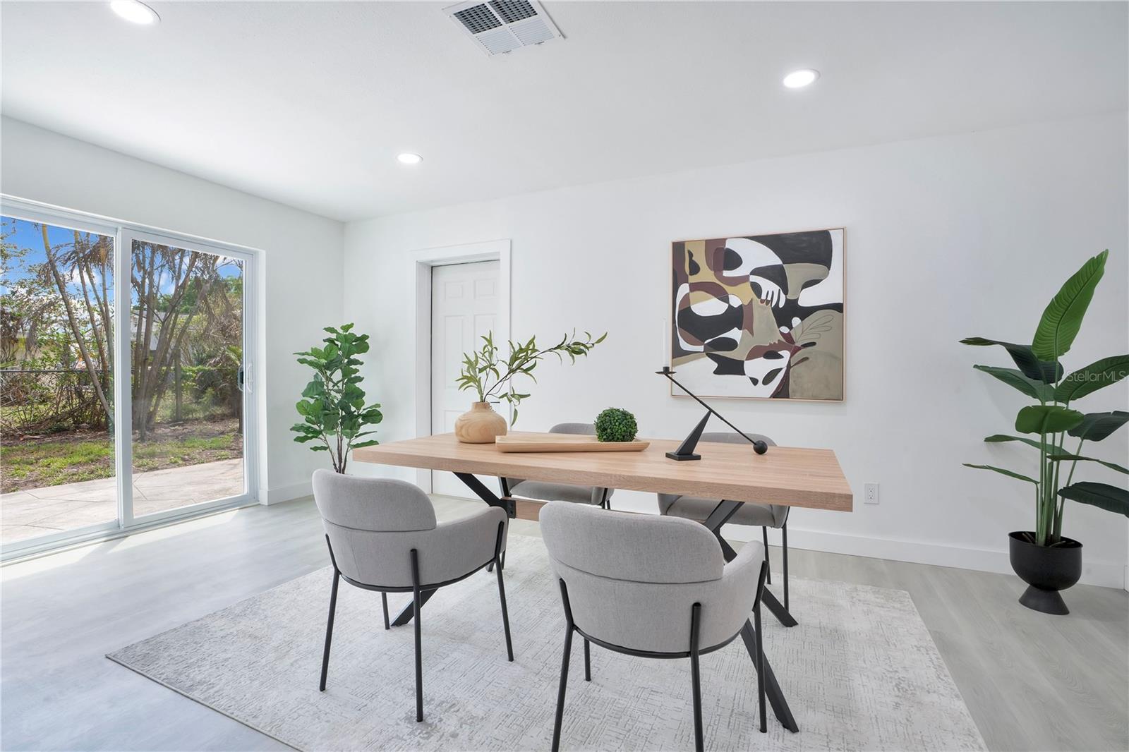 MEDALLION ESTATES - Residential