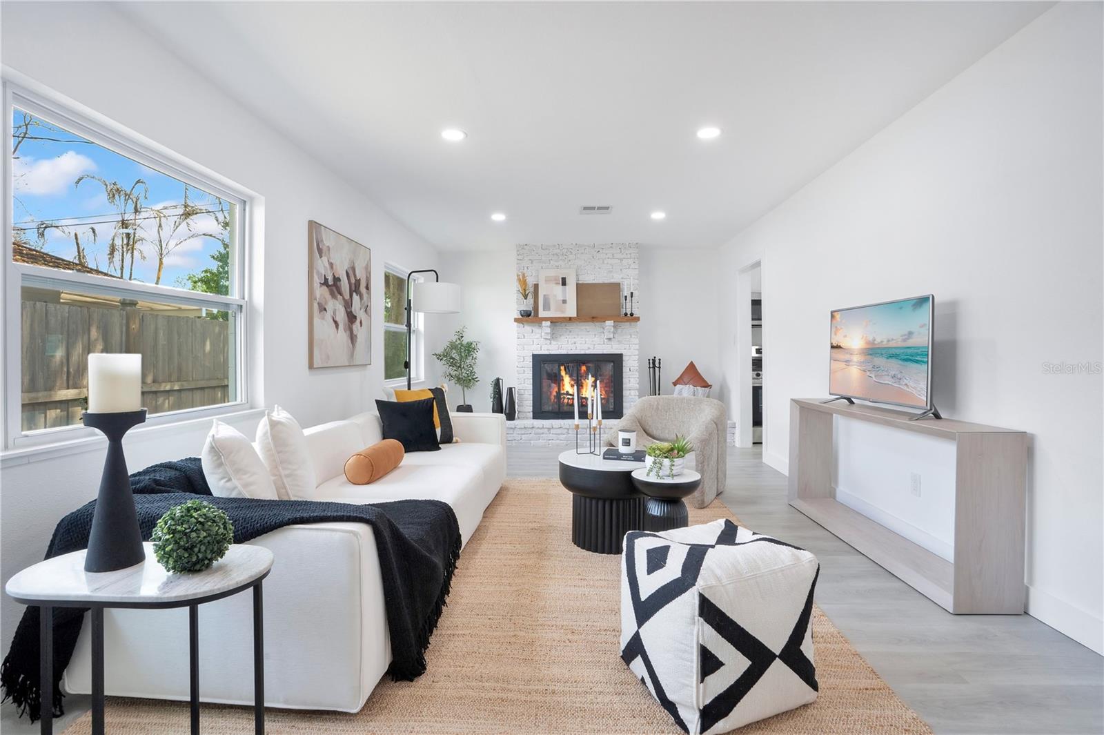 MEDALLION ESTATES - Residential