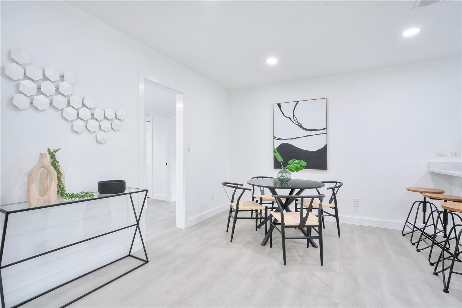 MEDALLION ESTATES - Residential