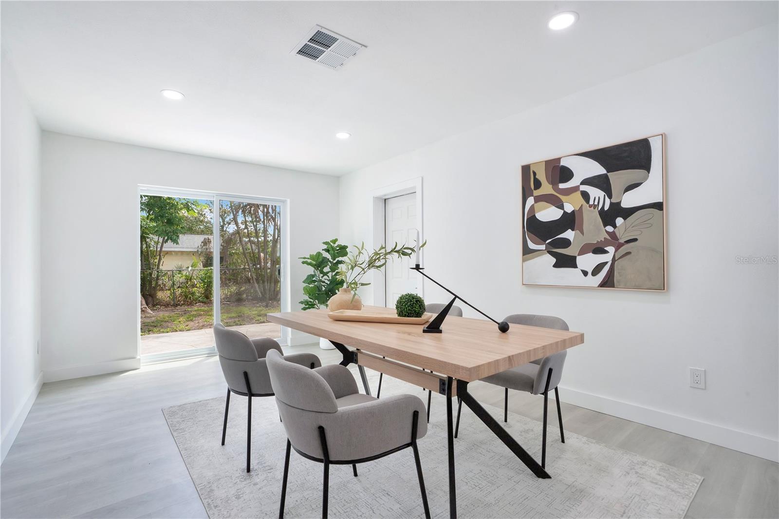 MEDALLION ESTATES - Residential