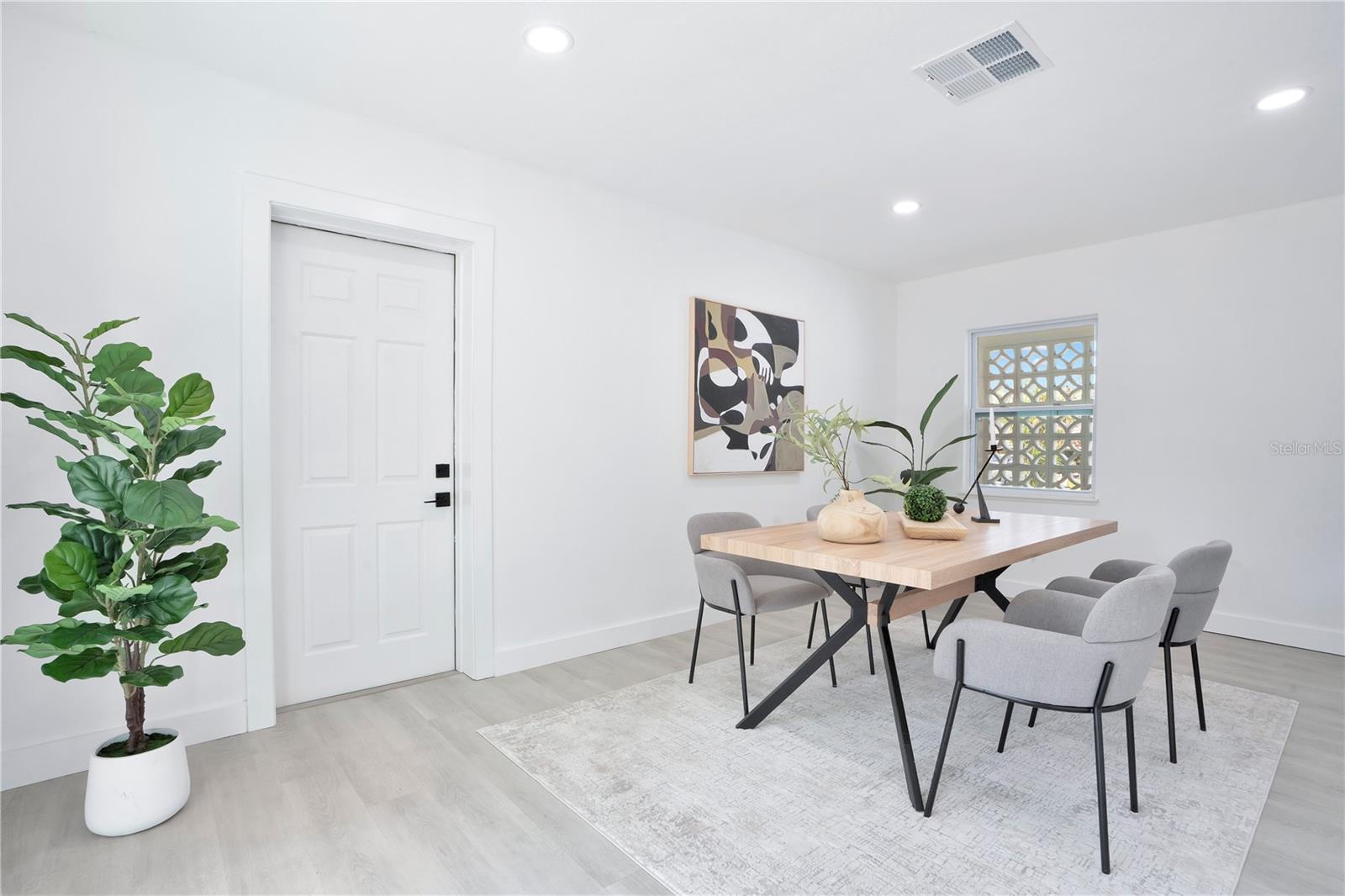 MEDALLION ESTATES - Residential