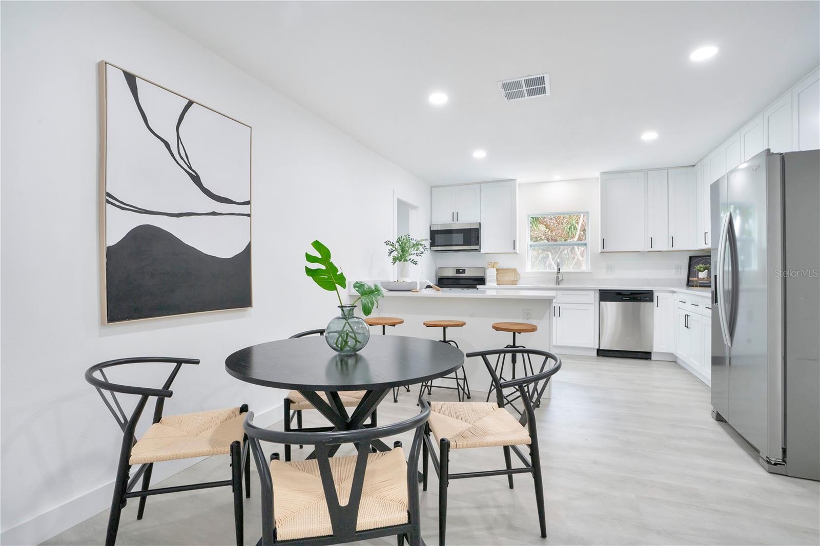 MEDALLION ESTATES - Residential