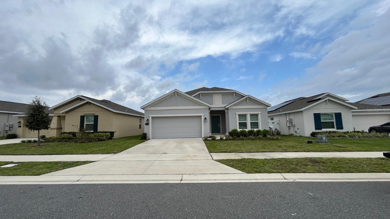 BELLEVUE AT ESTATES - Residential