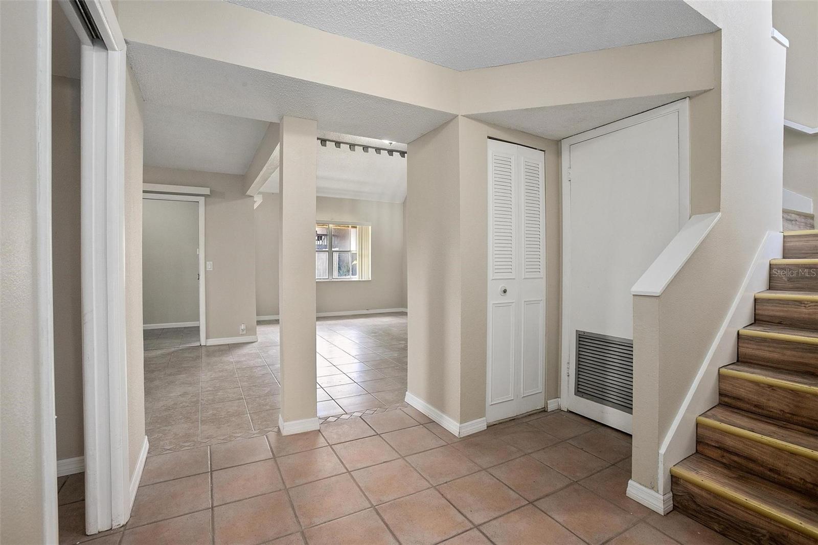 WINDMEADOWS VILLAGE 4 - Residential