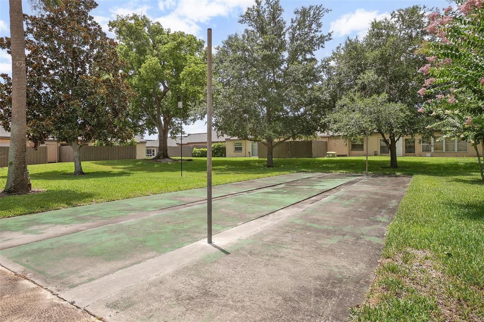 WINDMEADOWS VILLAGE 4 - Residential